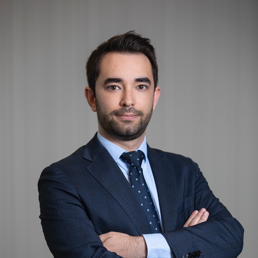Eduardo Oliveros