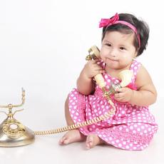 Comunicación telefónica entre menor y progenitor no custodio: establecimiento por el Juez