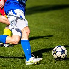 ¿El futbolista que lesiona a otro en el terreno de juego puede responder penalmente? 