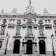 EL Supremo considera nula la parte del acuerdo en el que la entidad bancaria obliga a firmar a consumidora la renuncia a ejercer acciones en reclamación de cláusulas suelo