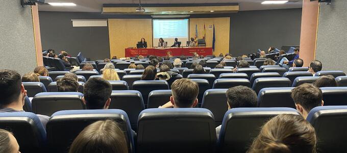 Alicante examina la situación de la vivienda en España