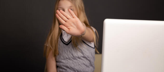 El Supremo alerta del ciberacoso a menores: Es un acto preparatorio para el abuso sexual