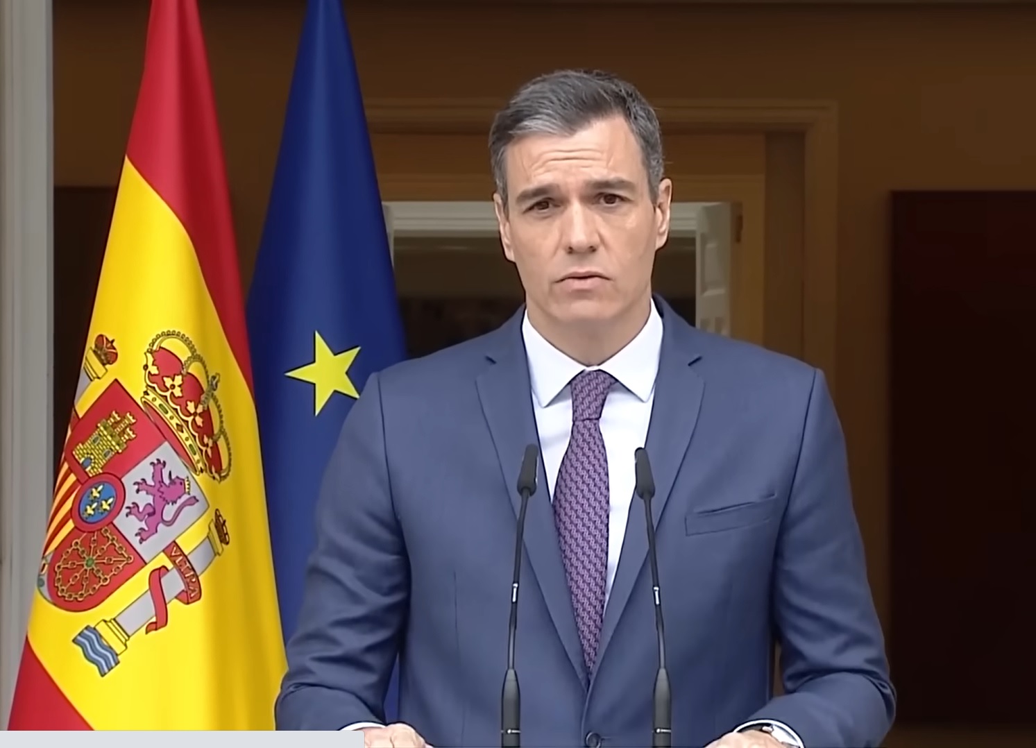 Sánchez reflexionará si renuncia a la presidencia tras la denuncia contra su esposa