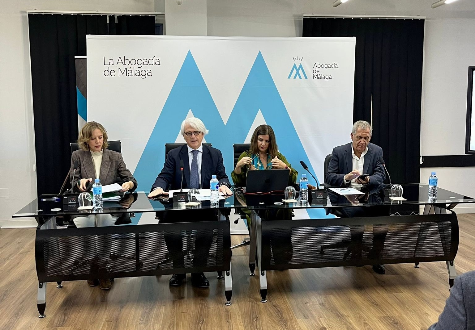 Málaga acoge el primer foro de debate sobre viviendas turísticas en Andalucía