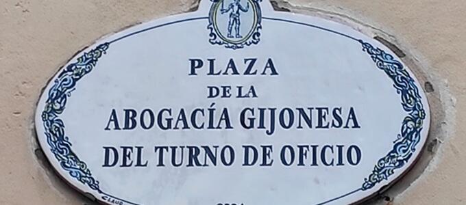 Gijón dedica una plaza a la Abogacía del Turno de Oficio