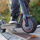 La reforma de la Ley 5/2025 y el futuro de los patinetes eléctricos: seguro obligatorio y nuevos límites de uso