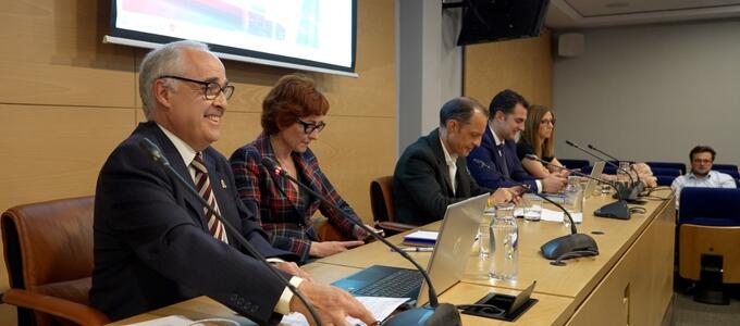 La Asociación de Abogados Urbanistas reúne cerca del centenar de profesionales al presentar la Nueva Ley del Suelo junto con la Comunidad de Madrid