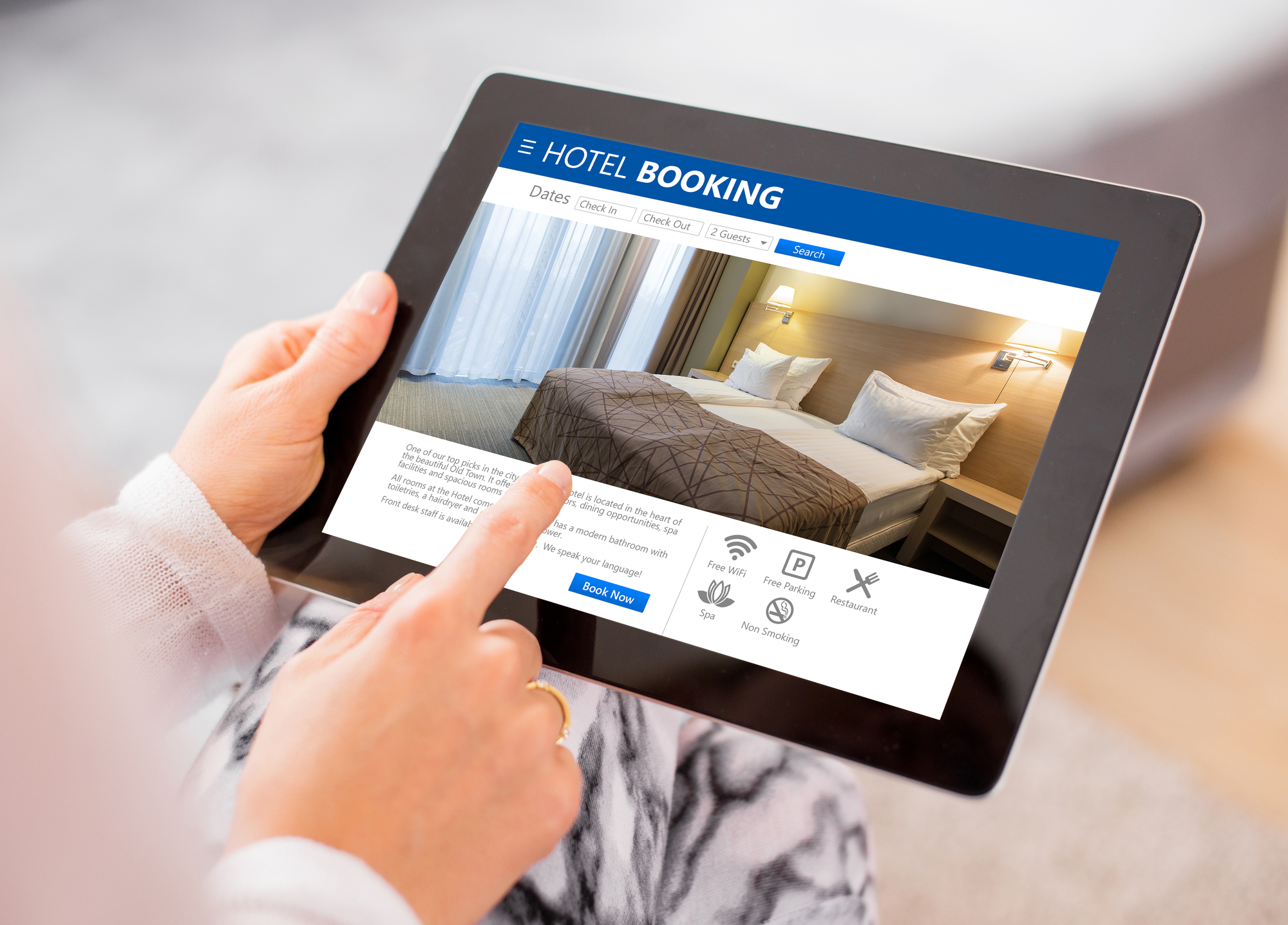 Las páginas falsas de Booking.com siguen engañando a viajeros que buscan ofertas de verano