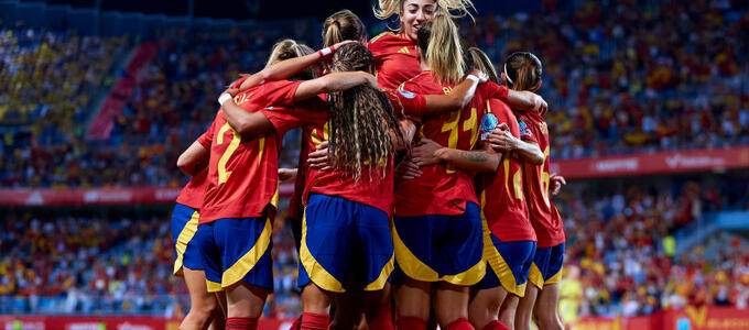 Maternidad en fuera de juego: Cuando el fútbol femenino congela los óvulos, pero no cambia sus reglas 