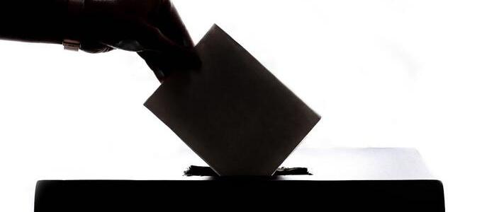 La Junta Electoral ejecuta el requerimiento del Tribunal Supremo sobre la ley de nietos