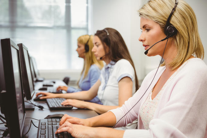 La Justicia niega día extra a empleados atención telefónica si festivo cae en vacaciones