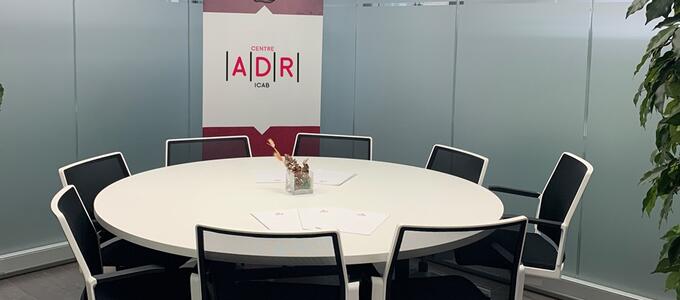 Barcelona incorpora un programa de mediación con el ICAB para prevenir conflictos en materia de vivienda