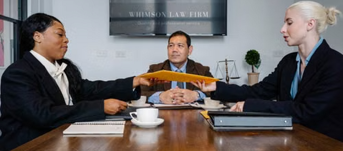 5 Factors to Consider When Choosing a Law Firm