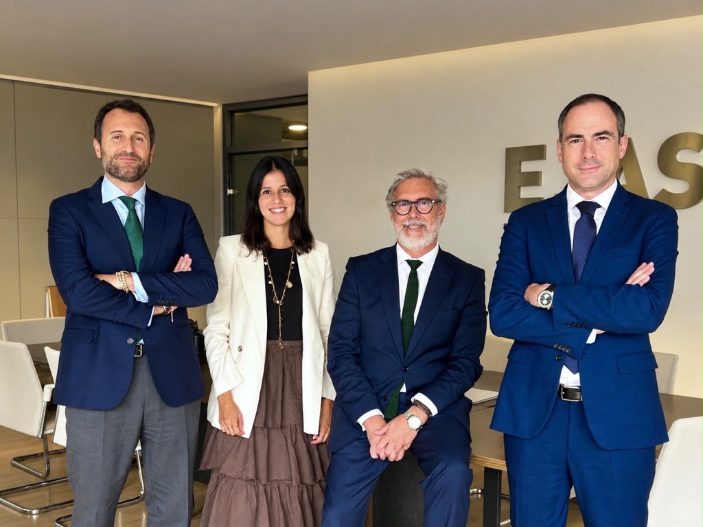 EJASO incorpora a Raúl García, socio de EY, junto a dos abogados de su equipo para reforzar el área Laboral
