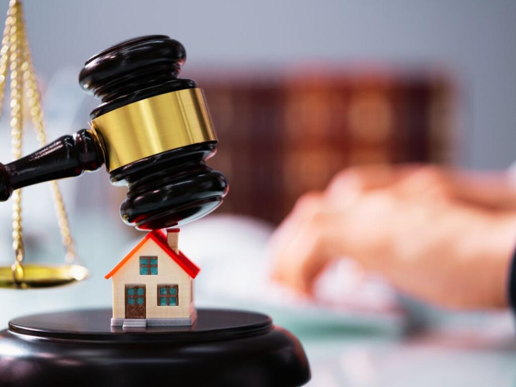 Alzamiento de bienes vs insolvencia punible: diferencias