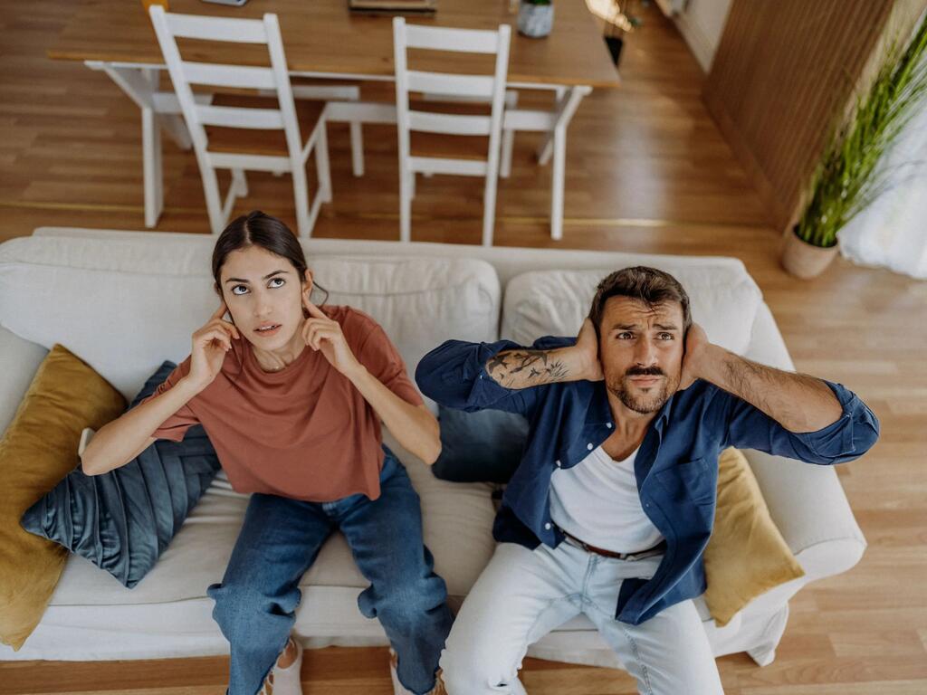 Problemas con vecinos: qué hacer y cómo solucionarlos