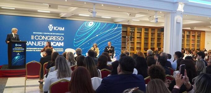Los expertos avalan a una abogacía leal, pero firme” que ha ayudado a regularizar a más de 1,2 millones de inmigrantes