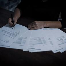 Adiós a las mañanas rastreando boletines: la inteligencia artificial asume el control del BOE para los juristas