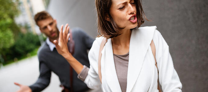 ¿Se puede quebrantar una orden de alejamiento sin hablar con la víctima?