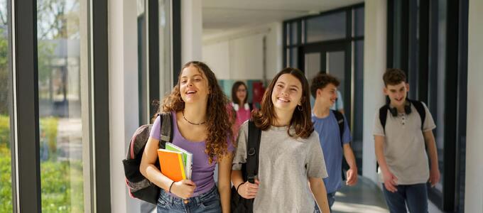 AMPA o AFA: qué son y cómo participar en el colegio