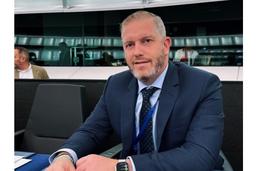 ENATIC Joven analiza con el eurodiputado Diego Solier los retos de la soberanía tecnológica europea y el desarrollo de la IA