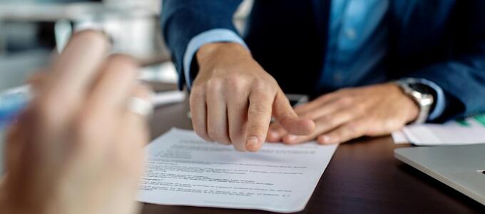 Cuando un contrato administrativo puede esconder una auténtica relación laboral