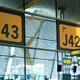 ¿Puede la aerolínea obligarte a facturar tu equipaje de mano en la puerta de embarque?