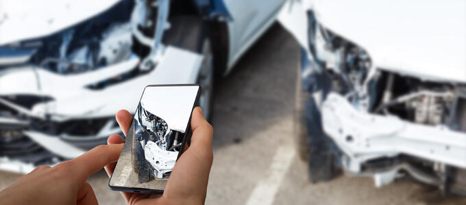How a Truck Accident Lawyer Can Strengthen Your Claim