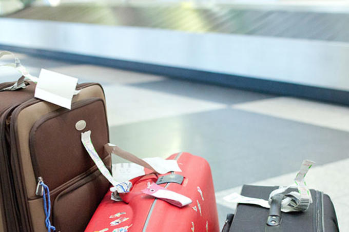 Bruselas despeja la polémica del equipaje de cabina: las aerolíneas podrán seguir cobrando por las maletas tipo trolley