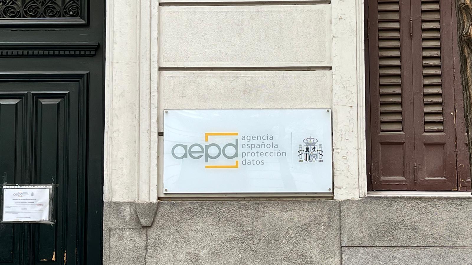 La AEPD publica un decálogo para interactuar con seguridad con los agentes de IA