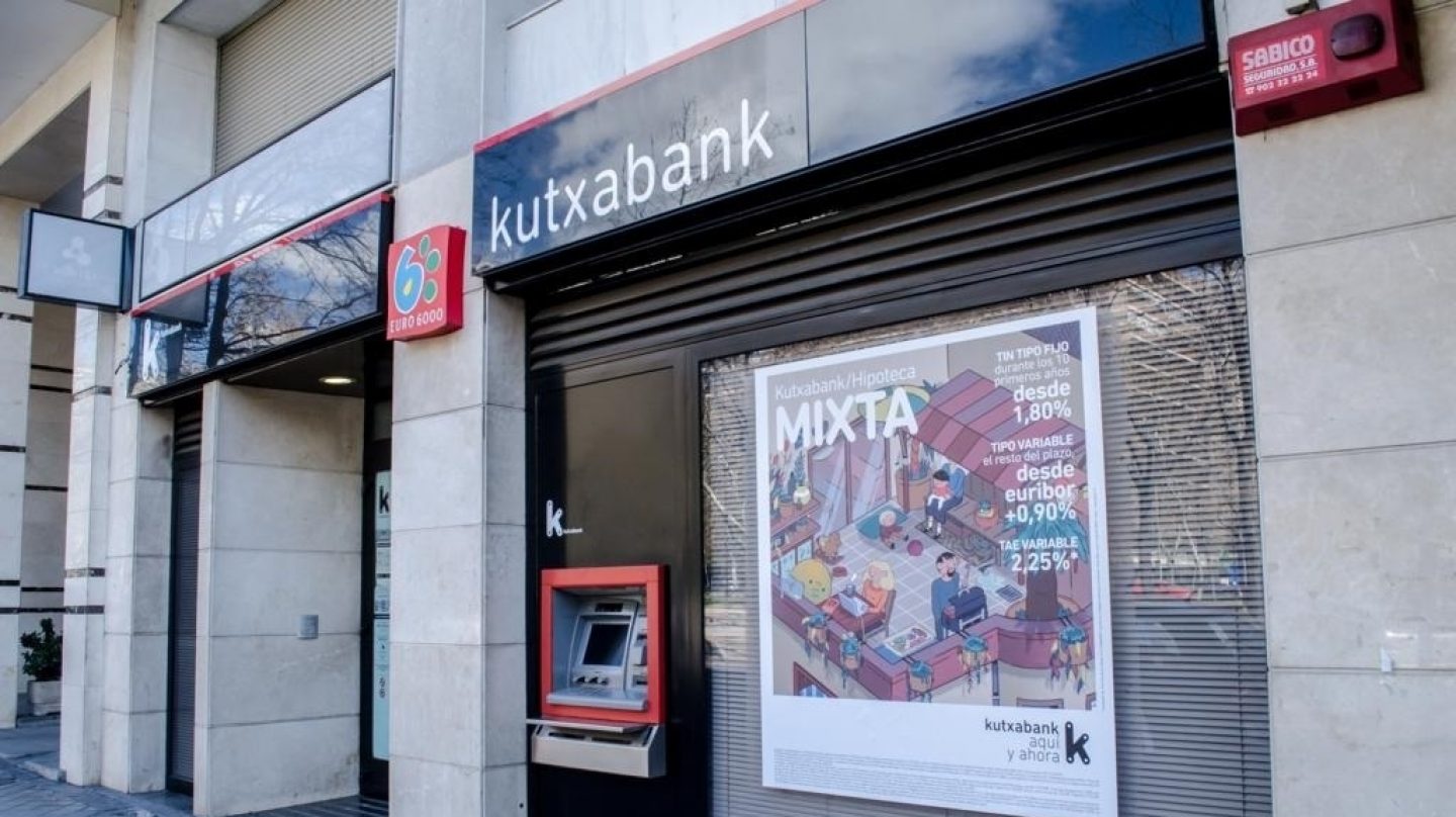 Un juzgado condena a Kutxabank a reintegrar 20.965 euros a una víctima de una ciberestafa
