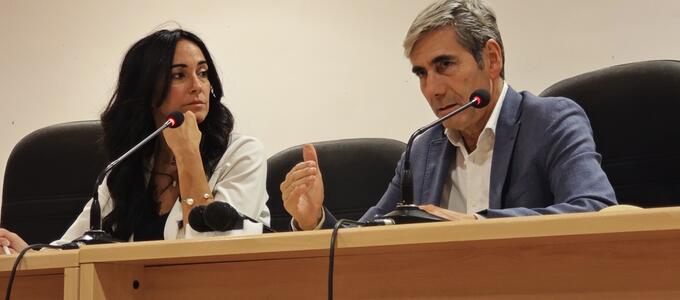 La fe en esa toga con puñetas: Se presenta en Elda El oficio de decidir”, obra del magistrado Miguel Pasquau