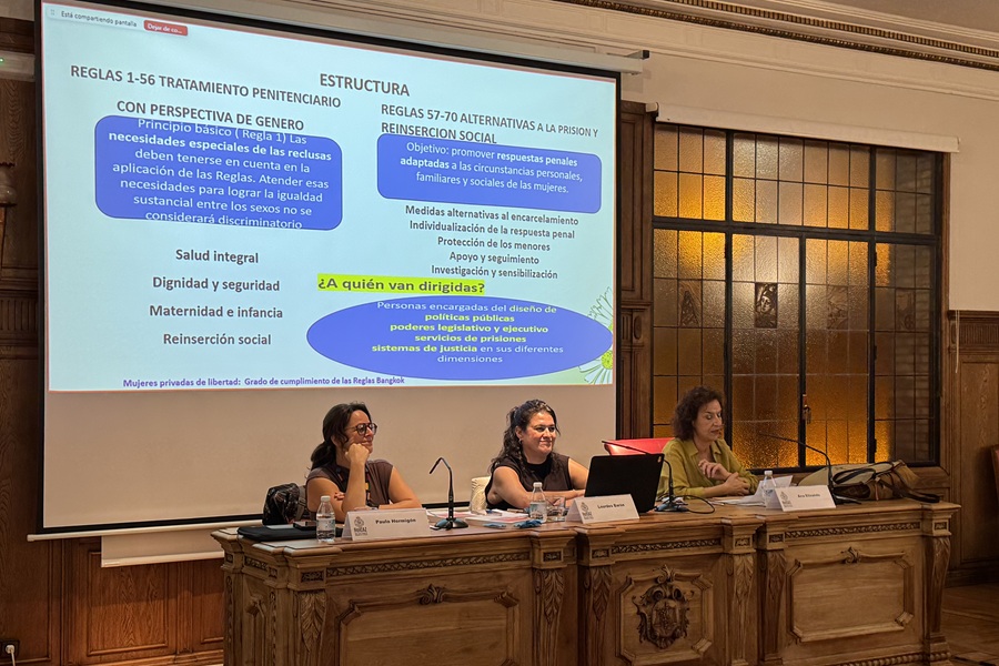 Se presenta una investigación sobre las necesidades que tienen las mujeres en centros penitenciarios
