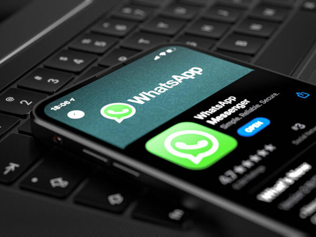 ¿Es peligroso abrir un whatsapp de un número que no conoces?