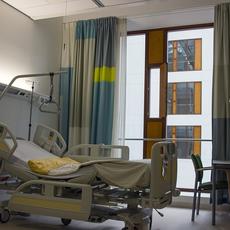 Caídas en centros hospitalarios versus Compliance